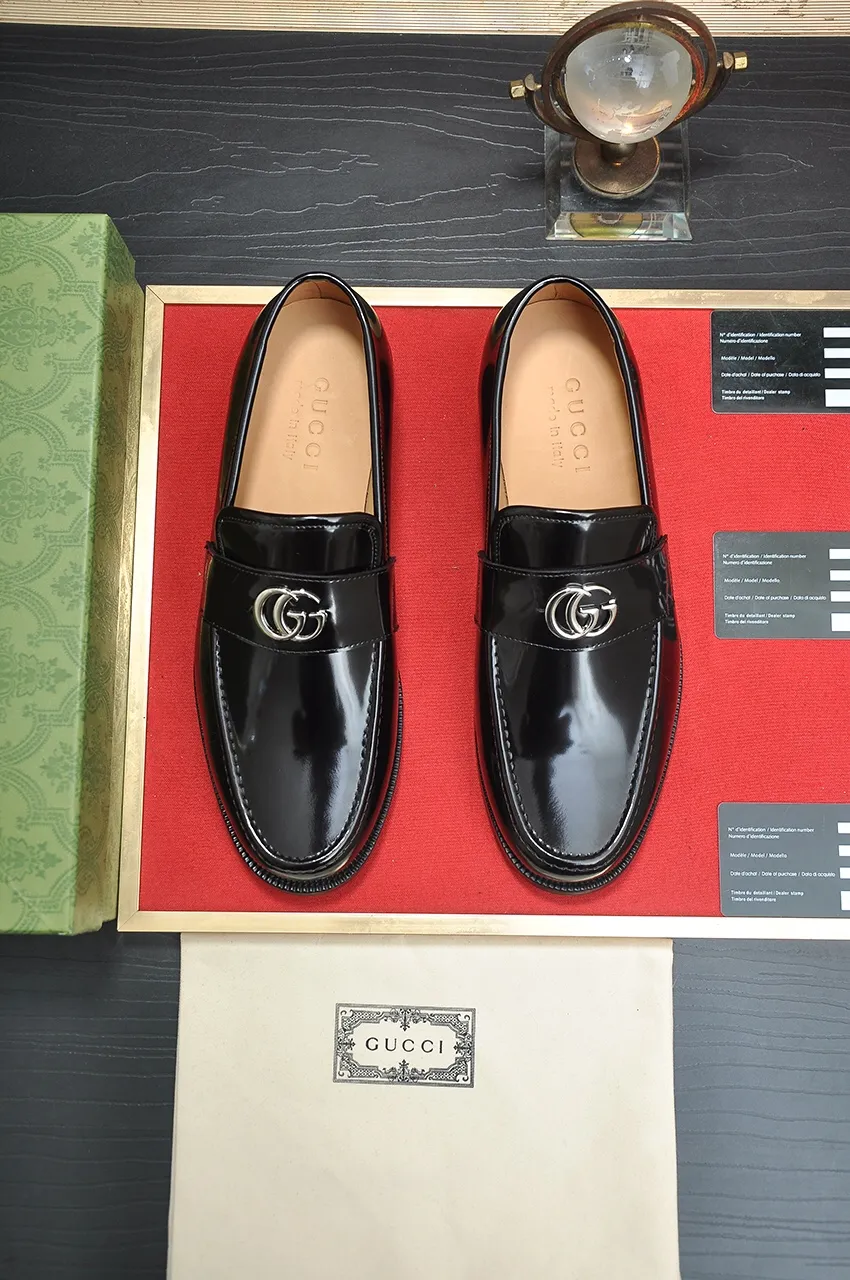 Men's men's shoes💰520💶【GUCCI】 (high-end Niuli) new model🍀Gucci* - top version Gucci classic casual leather shoes! It is made of imported original cowhide and has a comfortable first layer of cowhide lining! Original wear-resistant rubber outsole! High quality products! Code number 38-44!